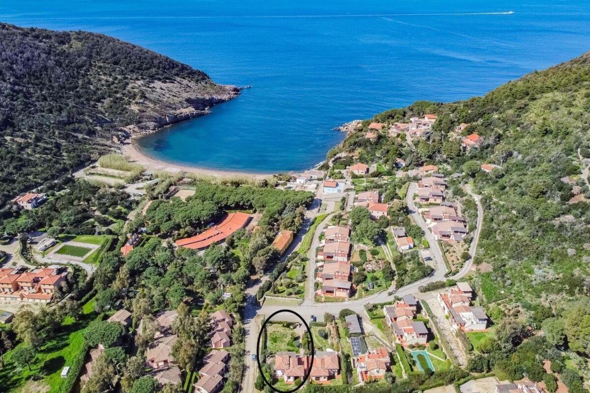 Villa Acquasalata Nisporto ภายนอก รูปภาพ