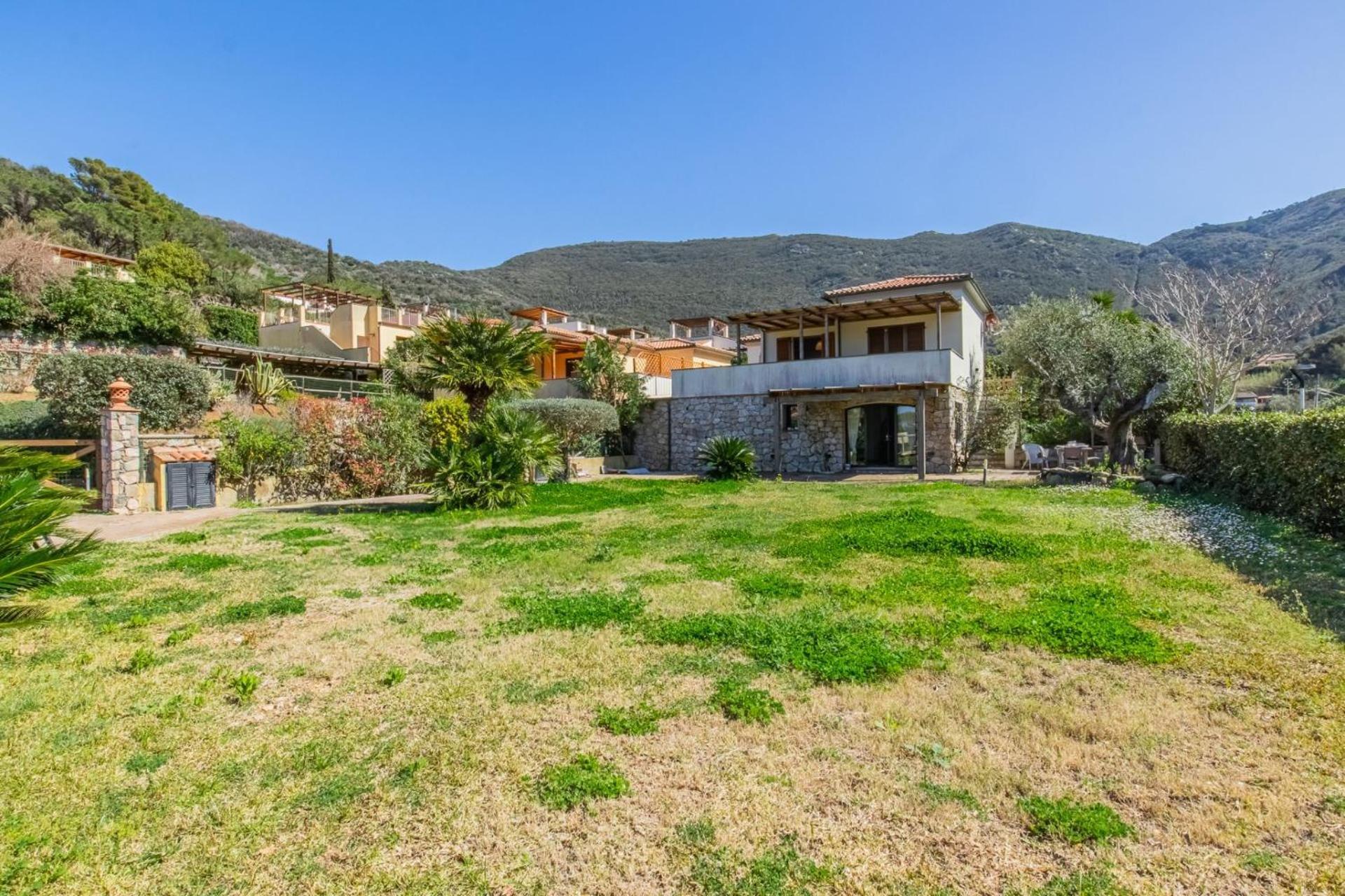 Villa Acquasalata Nisporto ภายนอก รูปภาพ