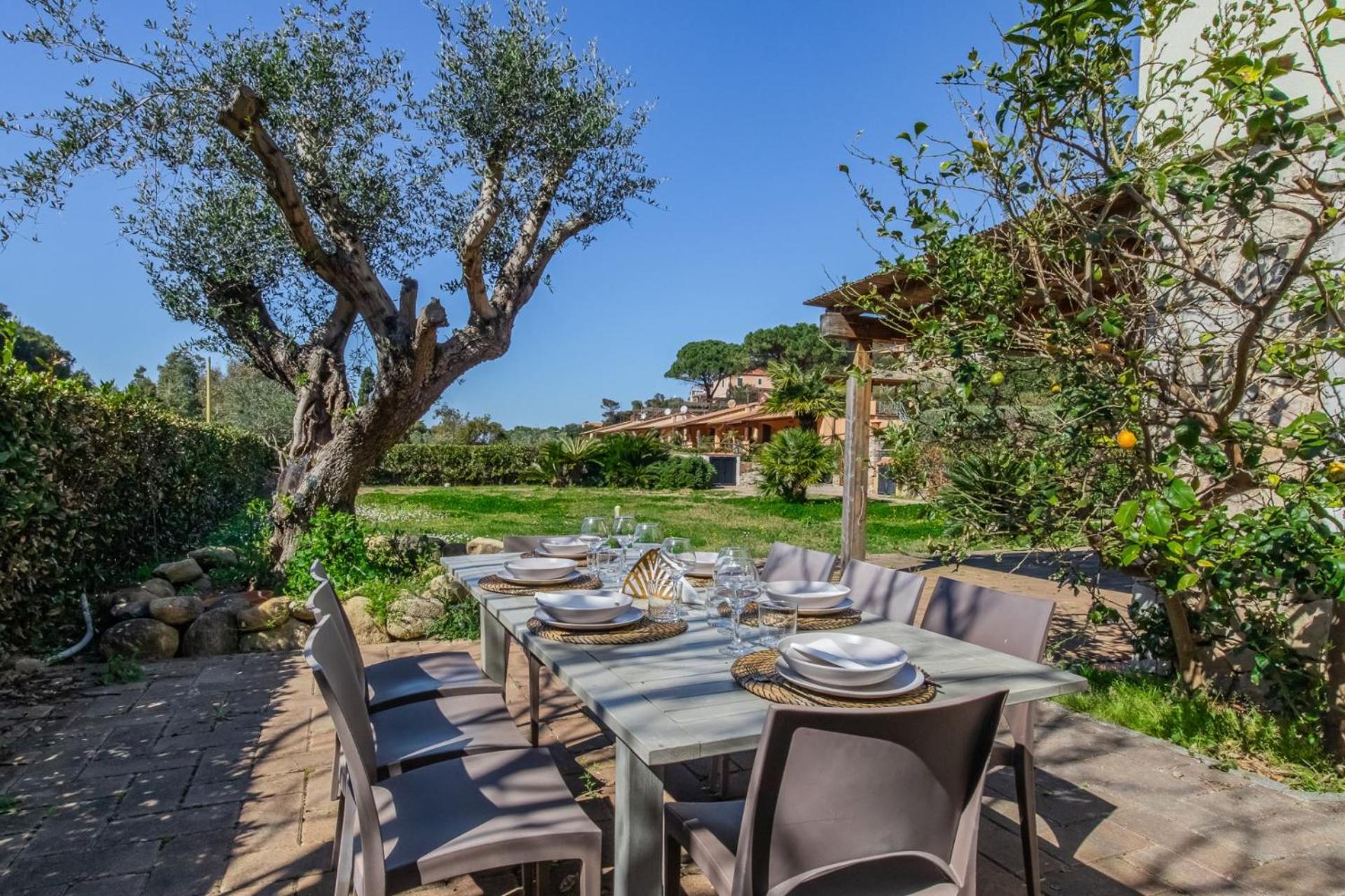 Villa Acquasalata Nisporto ภายนอก รูปภาพ