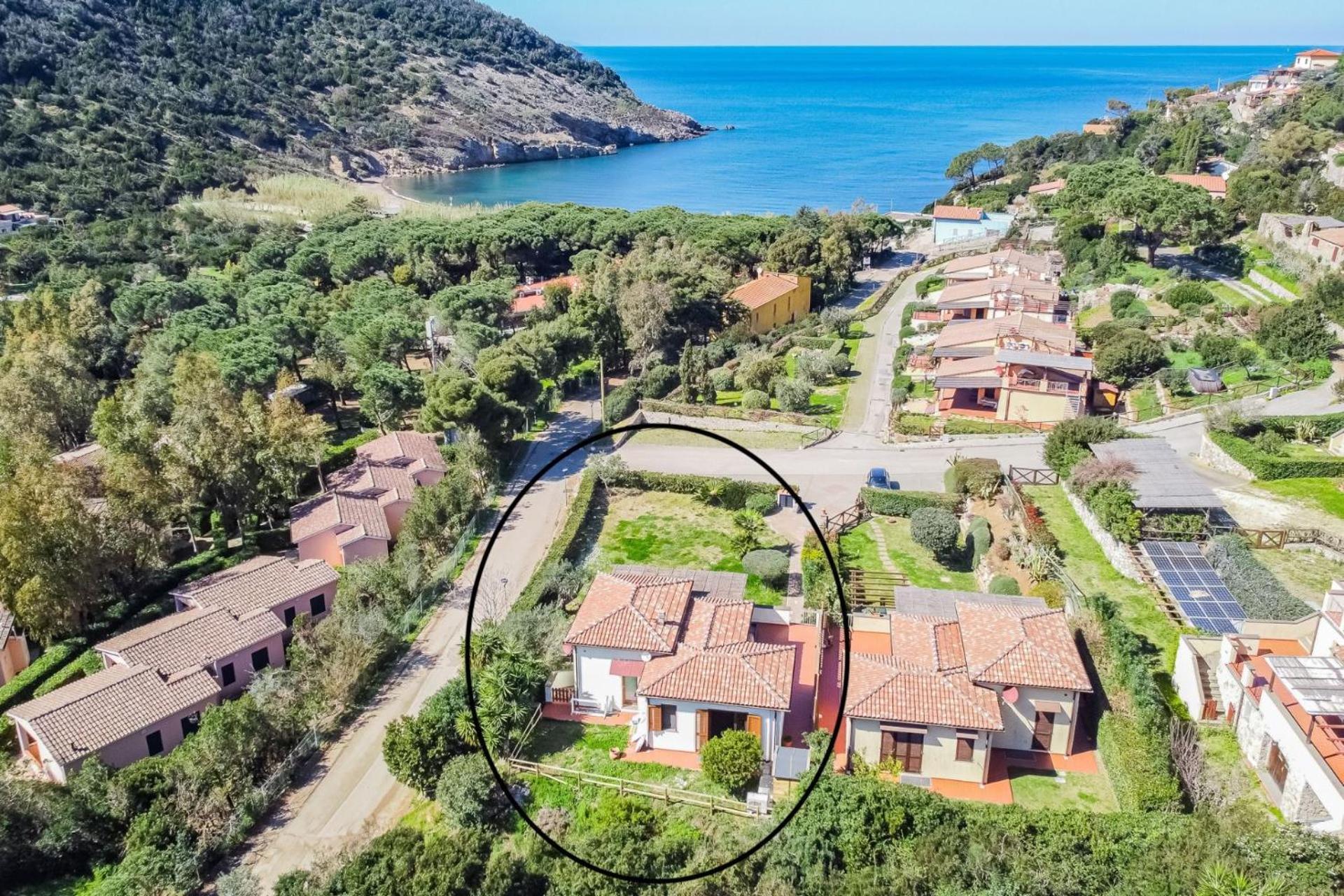 Villa Acquasalata Nisporto ภายนอก รูปภาพ